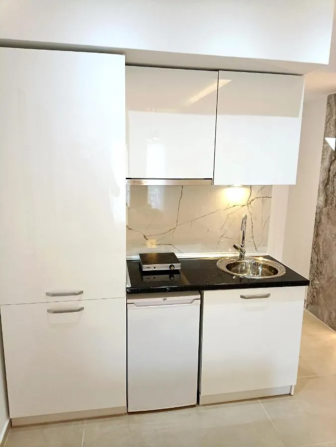 Porto Studios Pefkohori 0*, Pefkohóri Görögország